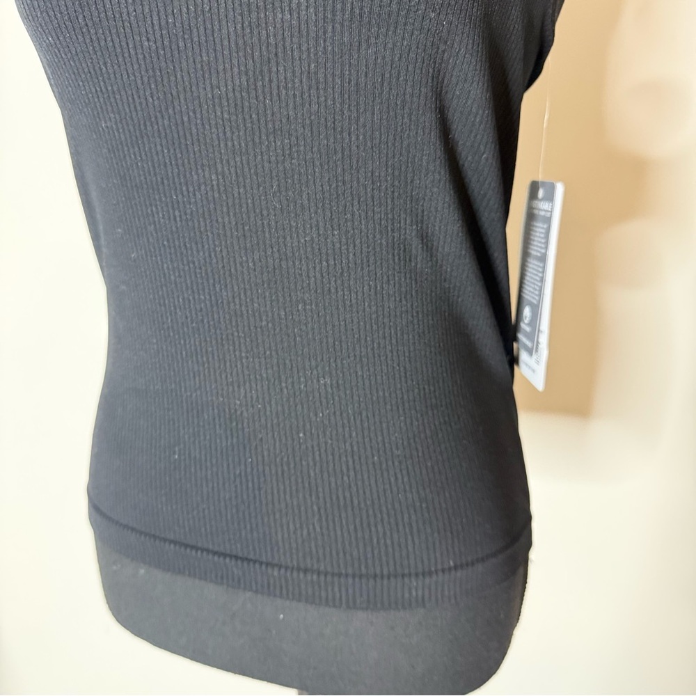 ATHLETA New Renew Seamless Tank Black Ribbed Racerback Fitted Size Medium - Picture 5 of 14